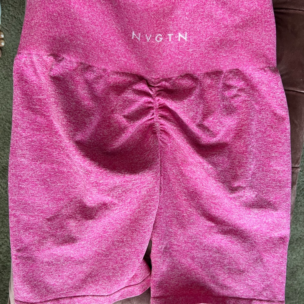 Nvgtn scrunch booty seamless shorts